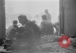 Standbild amerikanische Soldaten Baguio philippinischen Inseln, 1945, aus Sekunde 11 historischem Filmmaterial Videoclip 65675073353