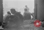 Standbild amerikanische Soldaten Baguio philippinischen Inseln, 1945, aus Sekunde 12 historischem Filmmaterial Videoclip 65675073353
