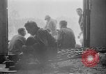Standbild amerikanische Soldaten Baguio philippinischen Inseln, 1945, aus Sekunde 14 historischem Filmmaterial Videoclip 65675073353