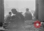 Standbild amerikanische Soldaten Baguio philippinischen Inseln, 1945, aus Sekunde 19 historischem Filmmaterial Videoclip 65675073353