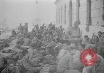 Standbild amerikanische Soldaten Baguio philippinischen Inseln, 1945, aus Sekunde 29 historischem Filmmaterial Videoclip 65675073353
