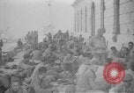Standbild amerikanische Soldaten Baguio philippinischen Inseln, 1945, aus Sekunde 30 historischem Filmmaterial Videoclip 65675073353