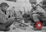Standbild amerikanische Soldaten Baguio philippinischen Inseln, 1945, aus Sekunde 33 historischem Filmmaterial Videoclip 65675073353