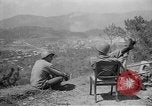 Standbild amerikanische Soldaten Baguio philippinischen Inseln, 1945, aus Sekunde 44 historischem Filmmaterial Videoclip 65675073353