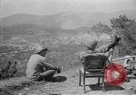 Standbild amerikanische Soldaten Baguio philippinischen Inseln, 1945, aus Sekunde 45 historischem Filmmaterial Videoclip 65675073353