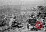 Standbild amerikanische Soldaten Baguio philippinischen Inseln, 1945, aus Sekunde 46 historischem Filmmaterial Videoclip 65675073353