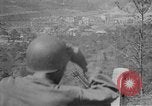 Standbild amerikanische Soldaten Baguio philippinischen Inseln, 1945, aus Sekunde 53 historischem Filmmaterial Videoclip 65675073353