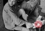 Image au camp de concentration de Buchenwald Allemagne, 1945, de la seconde 20 séquences d'archives historiques vidéo 65675073354