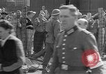 Immagine di A Buchenwald Campo di Concentramento Germania, 1945, secondo 55 filmato di repertorio 65675073356