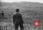 Standbild English Springer Spaniels Verbank New York USA, 1935, aus Sekunde 54 historischem Filmmaterial Videoclip 65675073365