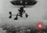 Immagine di Immagine in movimento illusione United States USA, 1902, secondo 21 filmato di repertorio 65675073368