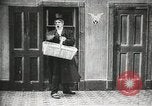Standbild Dieb entführt Baby United States USA, 1905, aus Sekunde 20 historischem Filmmaterial Videoclip 65675073377