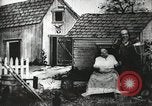 Image ivrognes accidentel United States USA, 1902, de la seconde 22 séquences d'archives historiques vidéo 65675073387