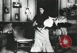 Image ivrognes accidentel United States USA, 1902, de la seconde 25 séquences d'archives historiques vidéo 65675073387