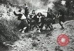 Immagine di Gli attori che ritraggono gli scozzesi United States USA, 1903, secondo 22 filmato di repertorio 65675073390