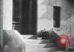 Immagine di La povertà la famiglia colpita United States USA, 1902, secondo 8 filmato di repertorio 65675073391