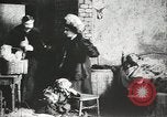 Immagine di La povertà la famiglia colpita United States USA, 1902, secondo 22 filmato di repertorio 65675073391