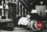 Immagine di La donna medita essendo ballerina United States USA, 1902, secondo 3 filmato di repertorio 65675073392