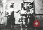 Immagine di La donna medita essendo ballerina United States USA, 1902, secondo 17 filmato di repertorio 65675073392