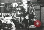 Immagine di Famiglia Americana United States USA, 1904, secondo 15 filmato di repertorio 65675073395