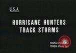 Immagine di Cacciatori di uragano United States USA, 1964, secondo 34 filmato di repertorio 65675073402