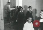 Image les garçons marocains le Maroc l'Afrique du Nord, 1964, de la seconde 59 séquences d'archives historiques vidéo 65675073405