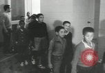 Image les garçons marocains le Maroc l'Afrique du Nord, 1964, de la seconde 61 séquences d'archives historiques vidéo 65675073405