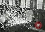 Immagine di Raymond Loewy T1 locomotore costruzione e collaudo Altoona Pennsylvania USA, 1948, secondo 33 filmato di repertorio 65675073413