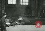 Immagine di Raymond Loewy T1 locomotore costruzione e collaudo Altoona Pennsylvania USA, 1948, secondo 47 filmato di repertorio 65675073413