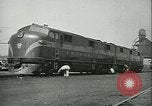 Standbild Railroad Wartung United States USA, 1948, aus Sekunde 37 historischem Filmmaterial Videoclip 65675073414