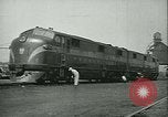 Standbild Railroad Wartung United States USA, 1948, aus Sekunde 40 historischem Filmmaterial Videoclip 65675073414