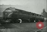 Standbild Railroad Wartung United States USA, 1948, aus Sekunde 42 historischem Filmmaterial Videoclip 65675073414
