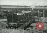 Standbild Railroad Wartung United States USA, 1948, aus Sekunde 50 historischem Filmmaterial Videoclip 65675073414