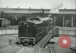Standbild Railroad Wartung United States USA, 1948, aus Sekunde 52 historischem Filmmaterial Videoclip 65675073414