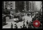 Standbild Lower Broadway New York City USA, 1903, aus Sekunde 50 historischem Filmmaterial Videoclip 65675073419