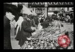 Immagine di Peddlers di strada a New York City New York City USA, 1903, secondo 6 filmato di repertorio 65675073422
