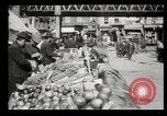 Immagine di Peddlers di strada a New York City New York City USA, 1903, secondo 29 filmato di repertorio 65675073422