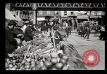 Immagine di Peddlers di strada a New York City New York City USA, 1903, secondo 30 filmato di repertorio 65675073422