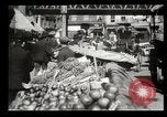 Immagine di Peddlers di strada a New York City New York City USA, 1903, secondo 62 filmato di repertorio 65675073422