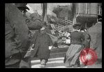 Immagine di Pedoni New York United States USA, 1903, secondo 21 filmato di repertorio 65675073423