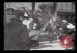 Immagine di Pedoni New York United States USA, 1903, secondo 26 filmato di repertorio 65675073423