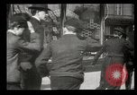 Immagine di Pedoni New York United States USA, 1903, secondo 37 filmato di repertorio 65675073423