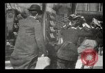 Immagine di Pedoni New York United States USA, 1903, secondo 42 filmato di repertorio 65675073423