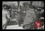Immagine di Pedoni New York United States USA, 1903, secondo 43 filmato di repertorio 65675073423