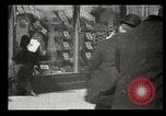 Immagine di Pedoni New York United States USA, 1903, secondo 49 filmato di repertorio 65675073423