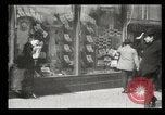 Immagine di Pedoni New York United States USA, 1903, secondo 51 filmato di repertorio 65675073423