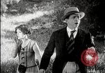 Immagine di Film di finzione a partire dall'inizio del XX secolo United States USA, 1910, secondo 27 filmato di repertorio 65675073424