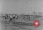 Immagine di Corsa di cavalli United States USA, 1902, secondo 36 filmato di repertorio 65675073427