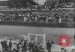 Standbild Menge an Zuschauern Saint Louis Missouri USA, 1904, aus Sekunde 11 historischem Filmmaterial Videoclip 65675073428