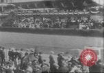 Standbild Menge an Zuschauern Saint Louis Missouri USA, 1904, aus Sekunde 16 historischem Filmmaterial Videoclip 65675073428